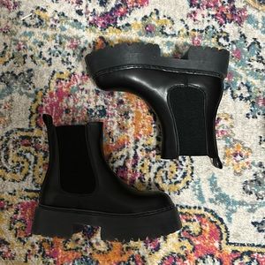 Lug Sole Platform Chelsea Boots
